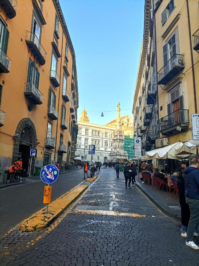 Famme Sta Cuiete Appartamento Napoli Centro Bagian luar foto