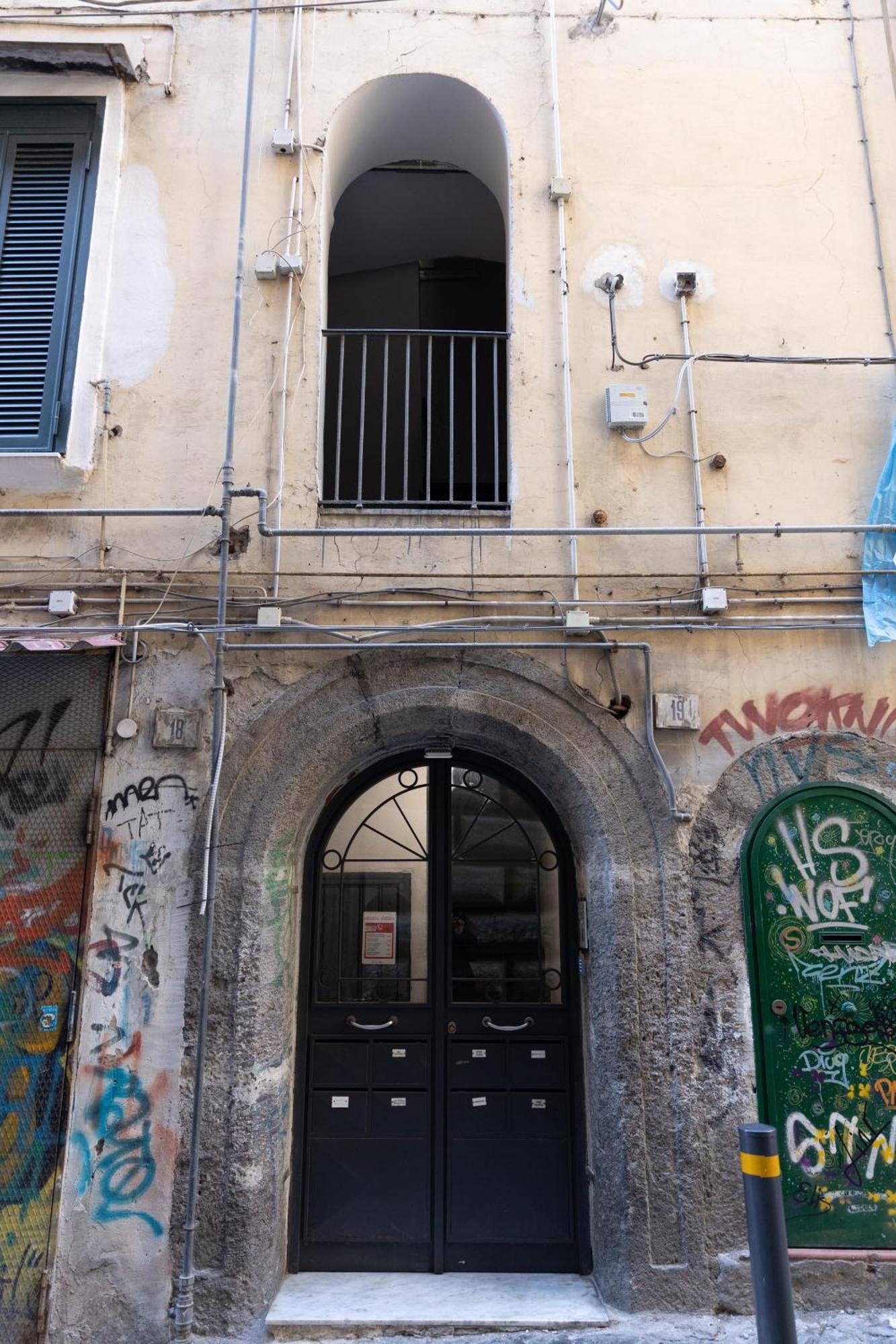 Famme Sta Cuiete Appartamento Napoli Centro Bagian luar foto